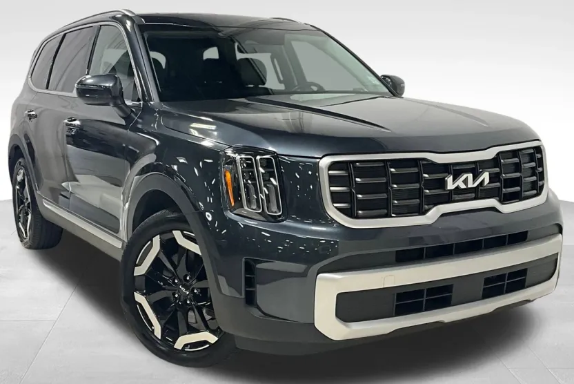 2024 Kia Telluride S photo 1