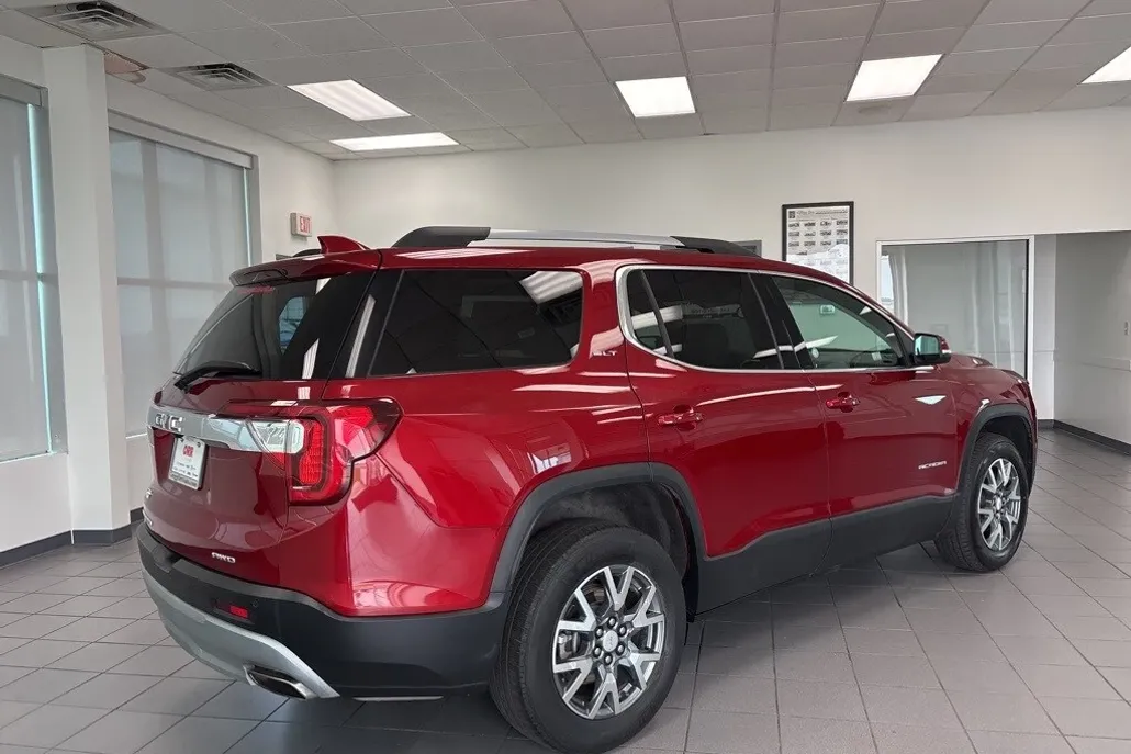 2023 Gmc Acadia SLT photo 1