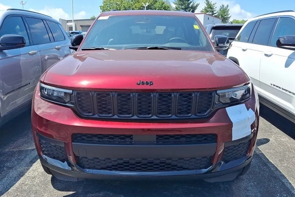 2025 Jeep Grand Cherokee Altitude X photo 1