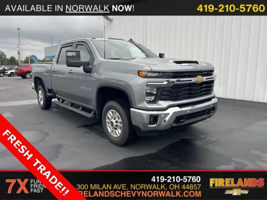 2025 Chevrolet Silverado 2500HD LT photo 1