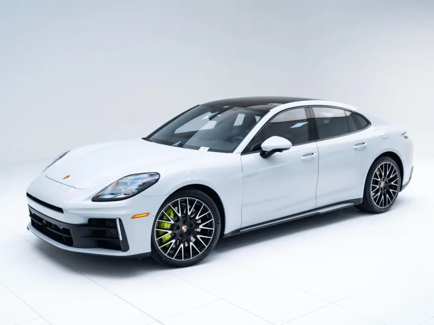 2025 Porsche Panamera 4 E-Hybrid photo 1