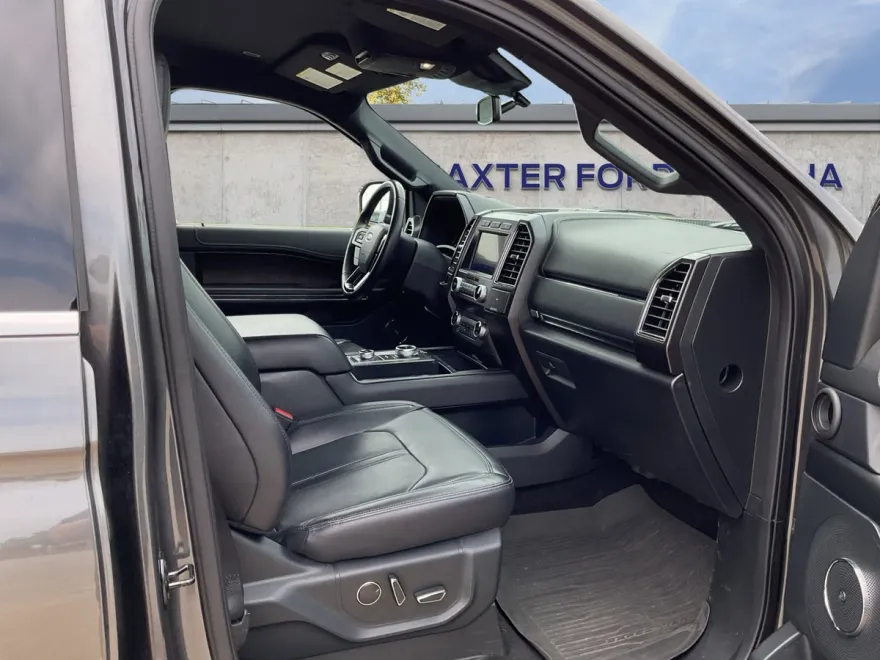2021 Ford Expedition Limited photo 1