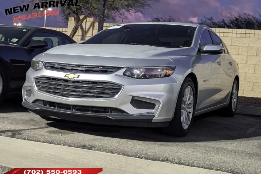 2017 Chevrolet Malibu 1LT photo 1