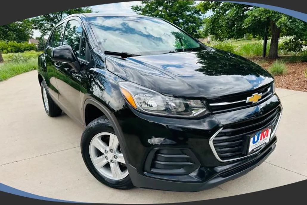 2019 Chevrolet Trax LS photo 1