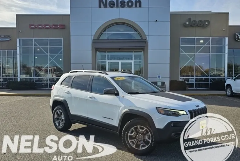 2019 Jeep Cherokee Trailhawk photo 1