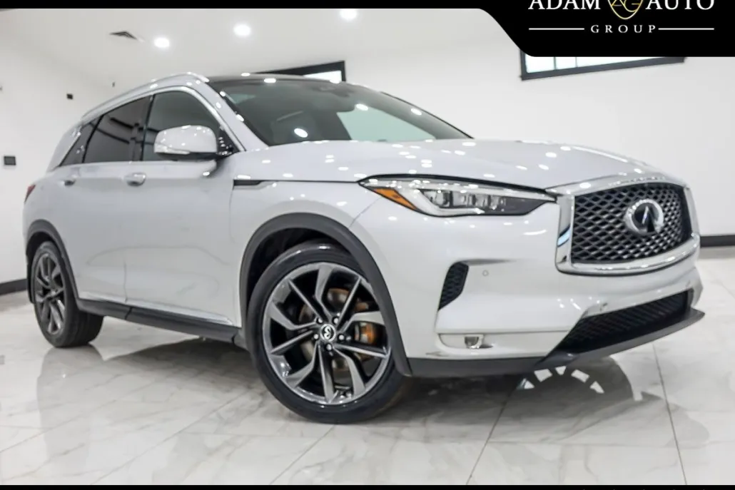 2019 Infiniti QX50 Essential AWD photo 1