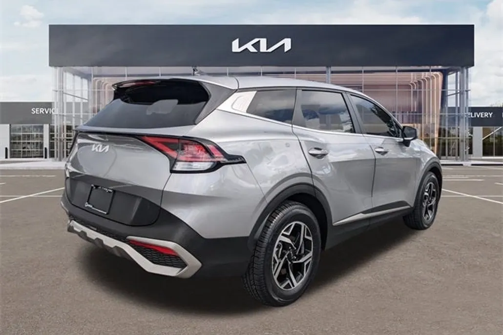 2023 Kia Sportage LX photo 1