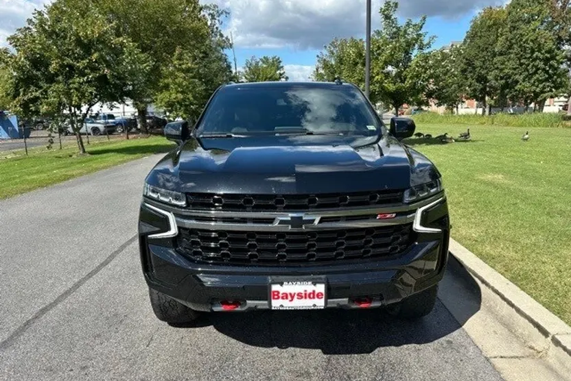 2021 Chevrolet Tahoe Z71 photo 1