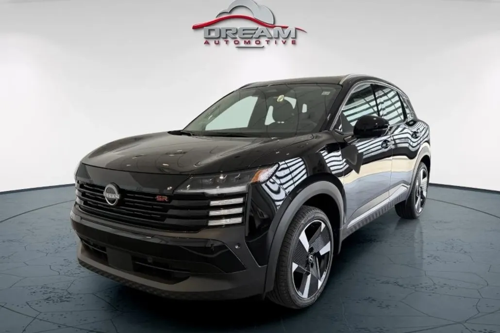 2025 Nissan Kicks SR photo 1