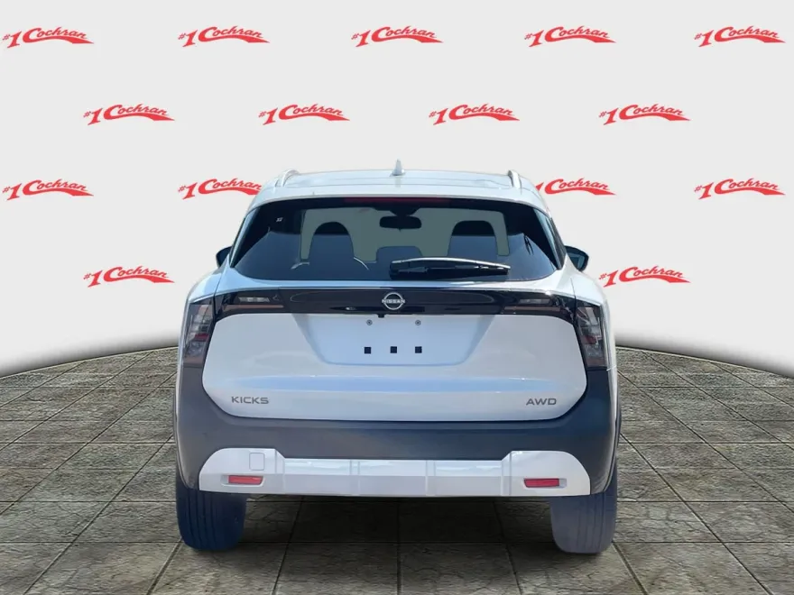 2025 Nissan Kicks SV photo 1