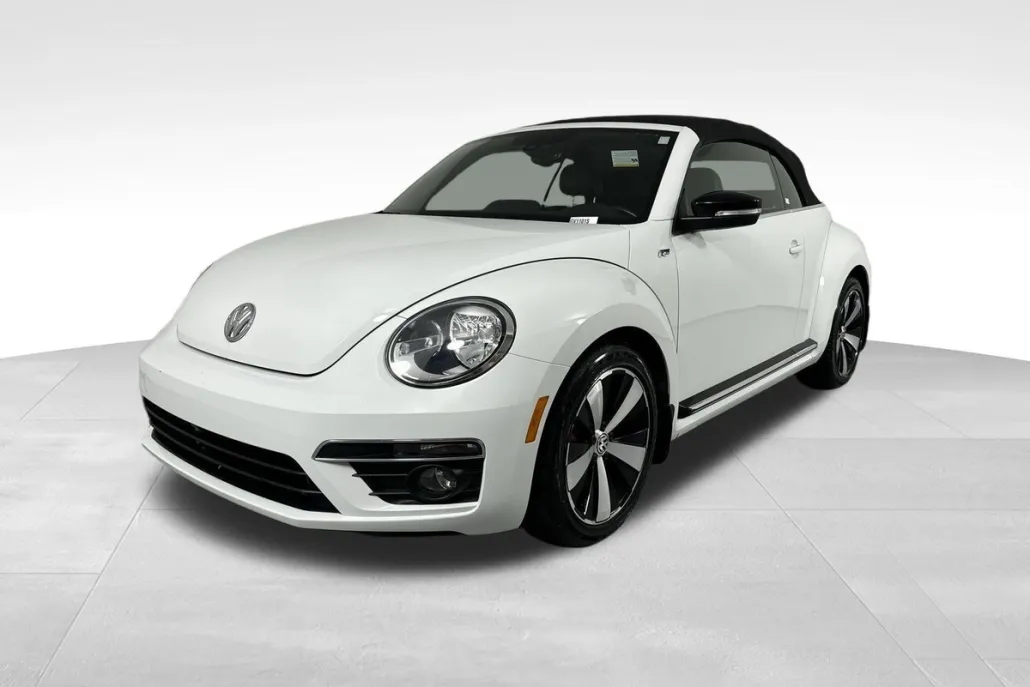2016 Volkswagen Beetle R-Line photo 1
