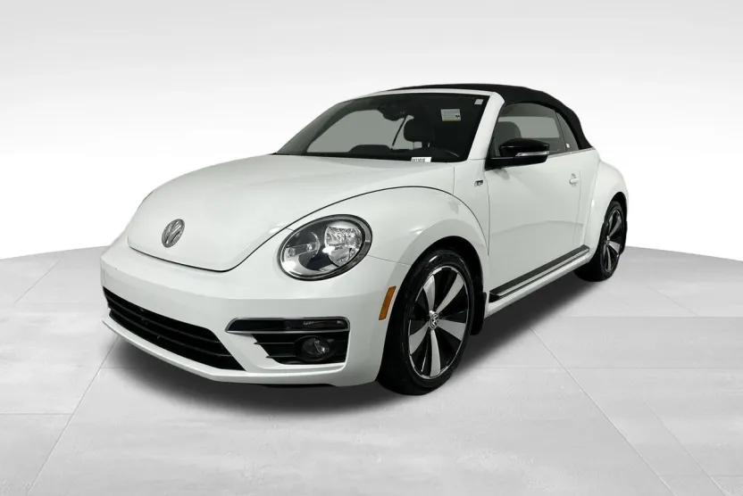 2016 Volkswagen Beetle R-Line photo 1