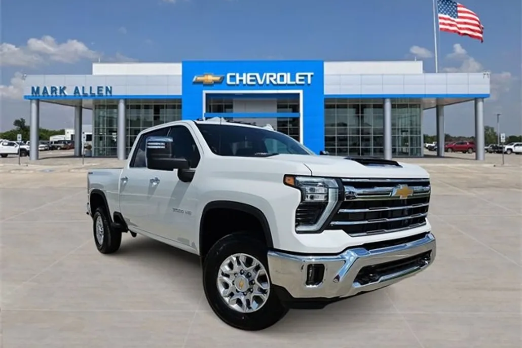 2025 Chevrolet Silverado 3500HD LTZ photo 1