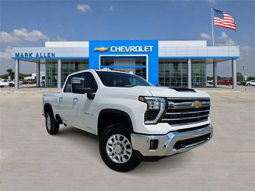 2025 Chevrolet Silverado 3500HD LTZ photo 1