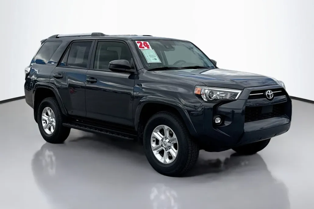 2024 Toyota 4Runner SR5 photo 1