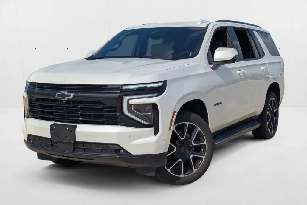 2025 Chevrolet Tahoe RST photo 1