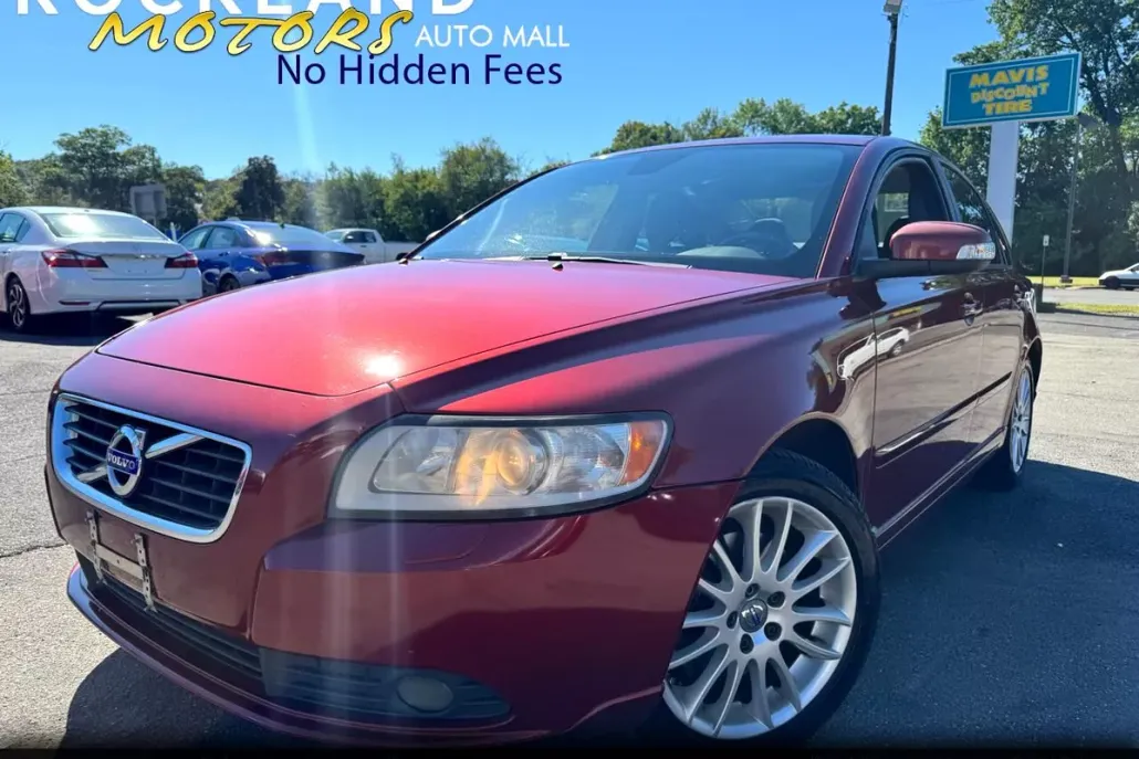 2011 Volvo S40 photo 1