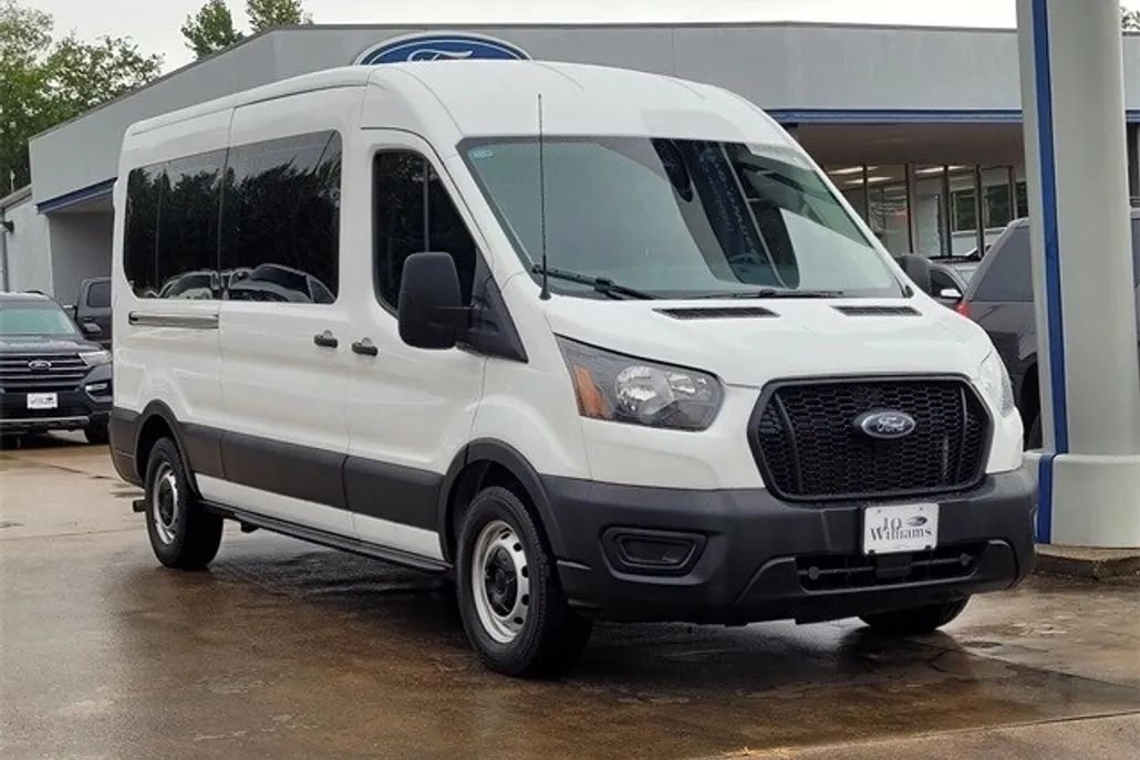 2023 Ford Transit photo 1