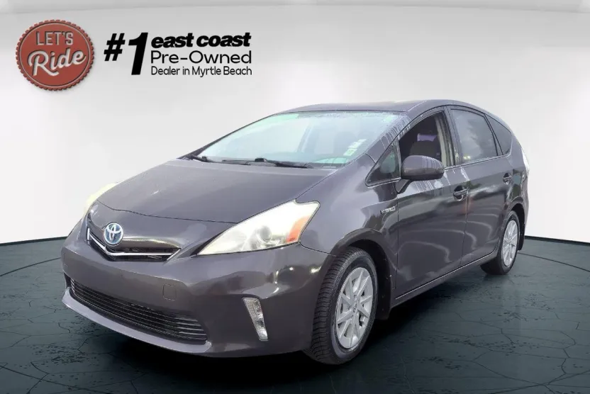 2014 Toyota Prius V Three photo 1