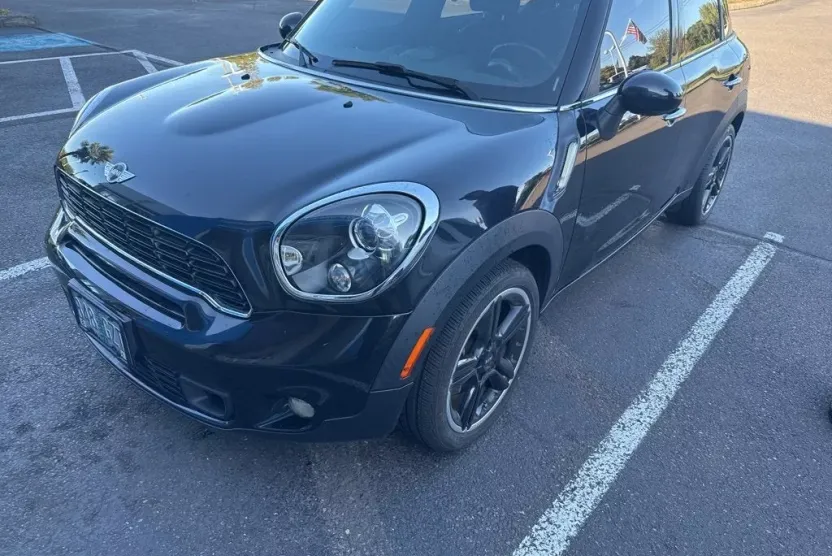 2013 Mini Countryman S photo 1