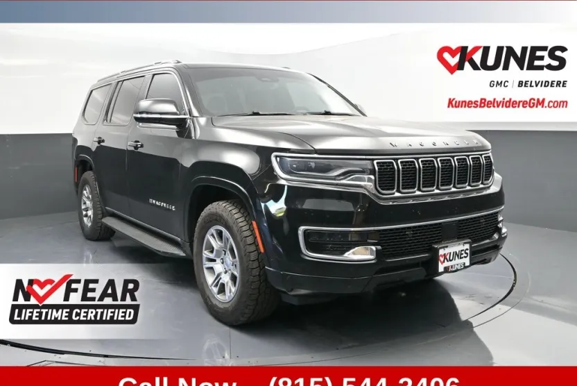 2023 Jeep Wagoneer Base photo 1