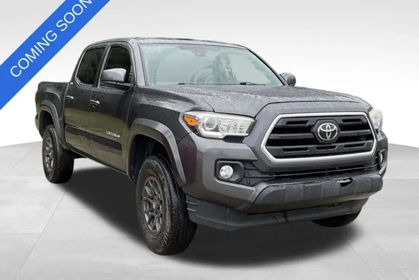 2018 Toyota Tacoma SR5 photo 1