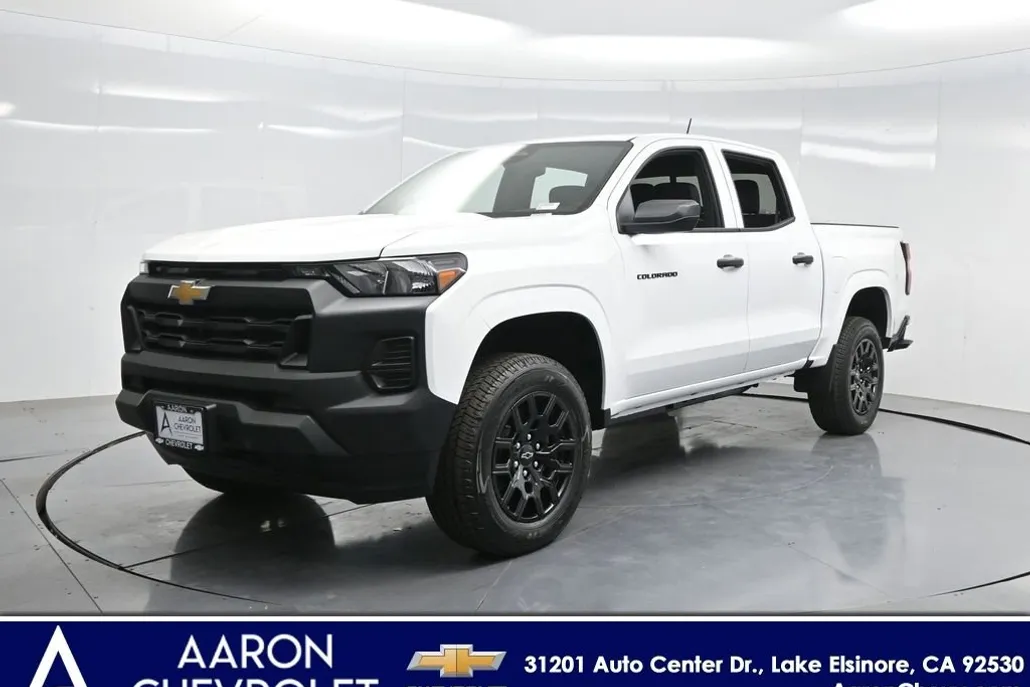 2025 Chevrolet Colorado LT photo 1