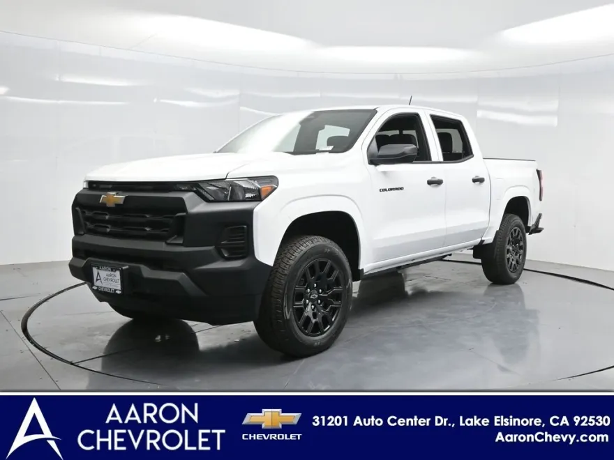 2025 Chevrolet Colorado LT photo 1