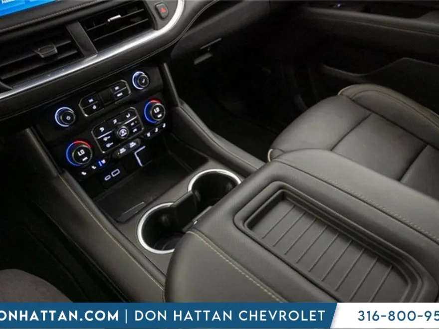 2023 Chevrolet Suburban Premier photo 1