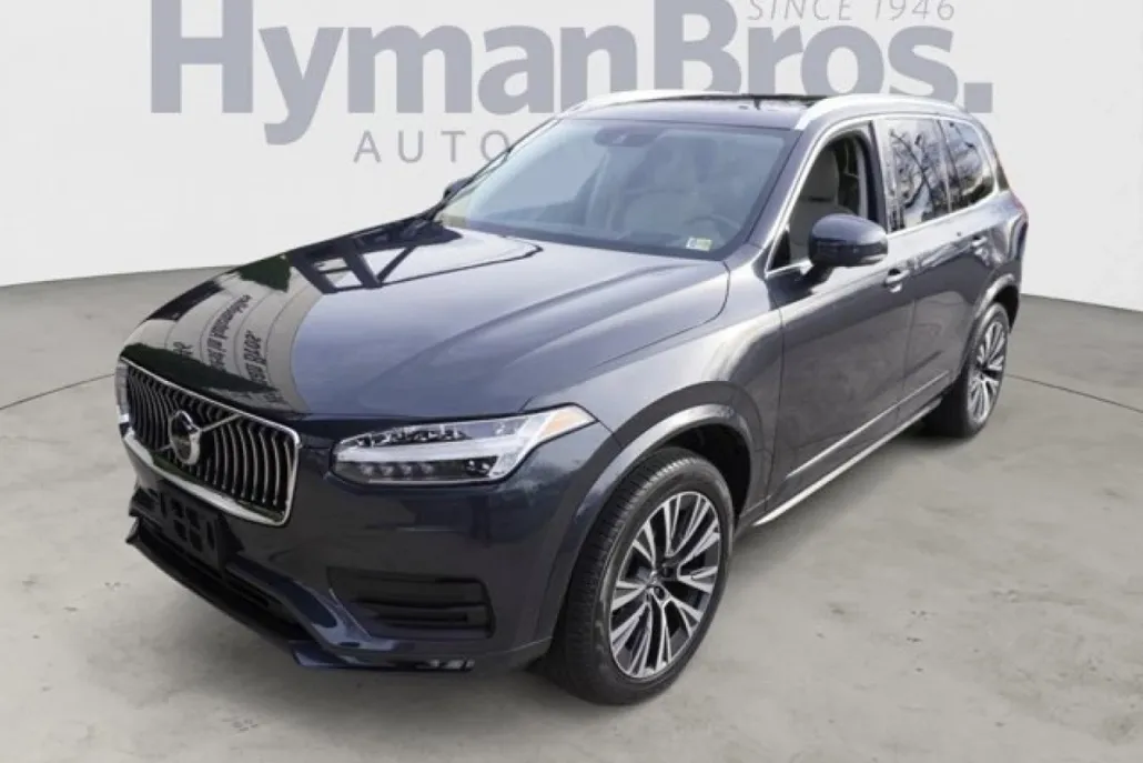 2021 Volvo XC90 Momentum T5 AWD photo 1