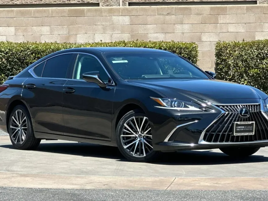 2024 Lexus ES 300h Premium photo 1