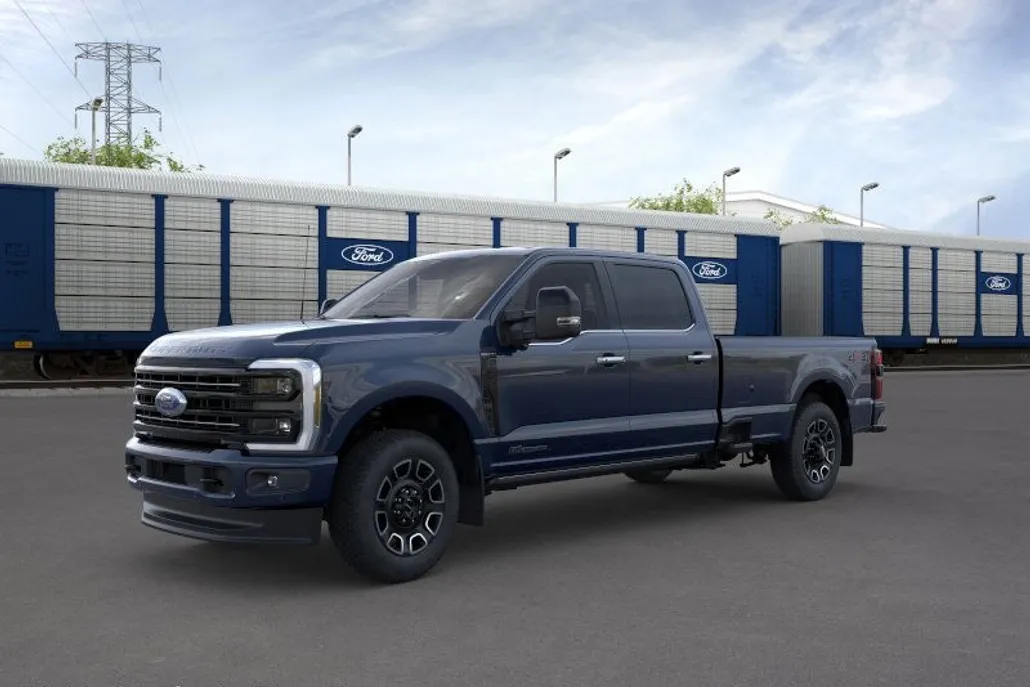 2025 Ford F-350 Platinum photo 1