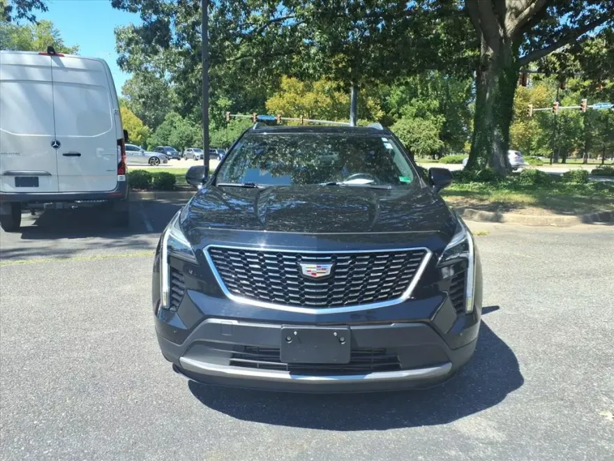 2019 Cadillac XT4 Premium Luxury photo 1