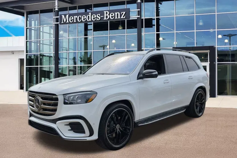 2026 Mercedes Benz GLS 580 4MATIC photo 1