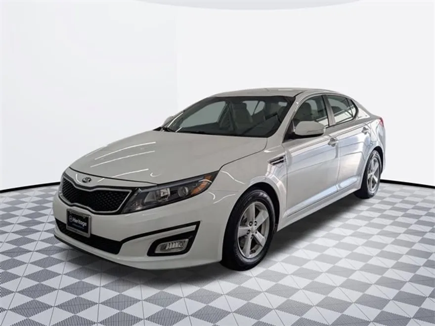 2015 Kia Optima LX photo 1