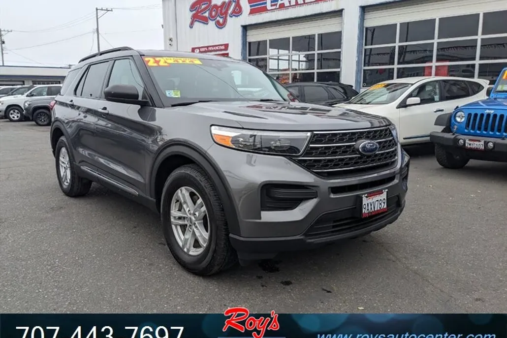 2022 Ford Explorer XLT photo 1