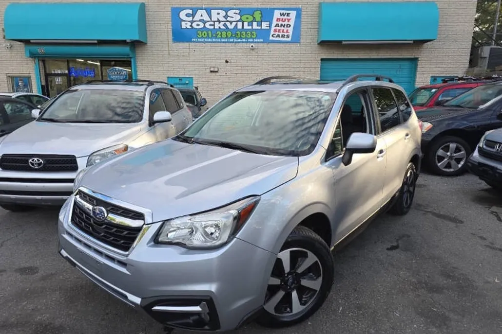 2017 Subaru Forester 2.5i Premium photo 1