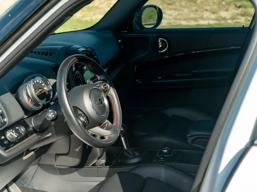 2019 Mini Countryman ALL4 S photo 1