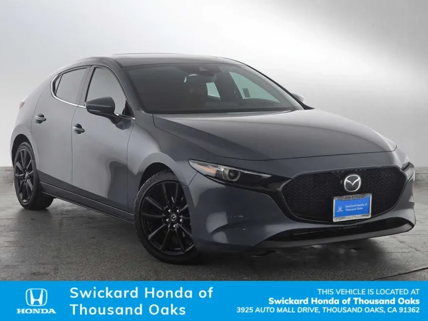 2021 Mazda Mazda3 Hatchback Premium photo 1