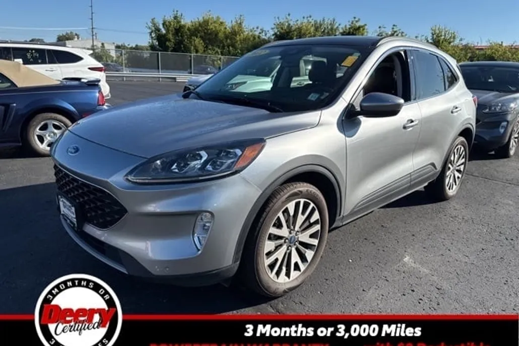 2022 Ford Escape Titanium photo 1