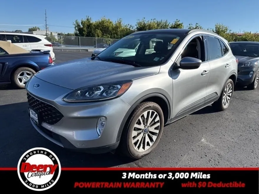 2022 Ford Escape Titanium photo 1