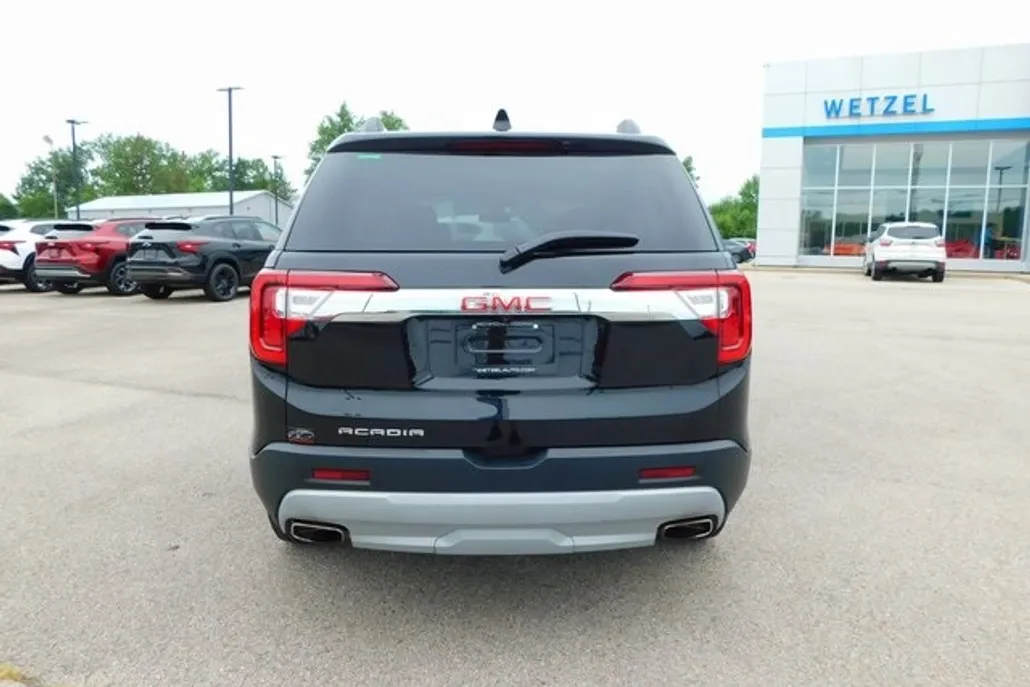 2023 Gmc Acadia SLE photo 1