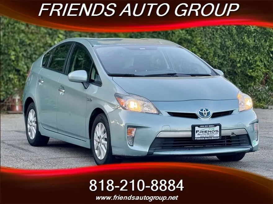 2012 Toyota Prius Plug-in Hybrid Advanced photo 1