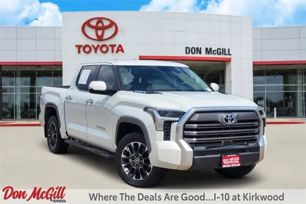 2024 Toyota Tundra Limited photo 1