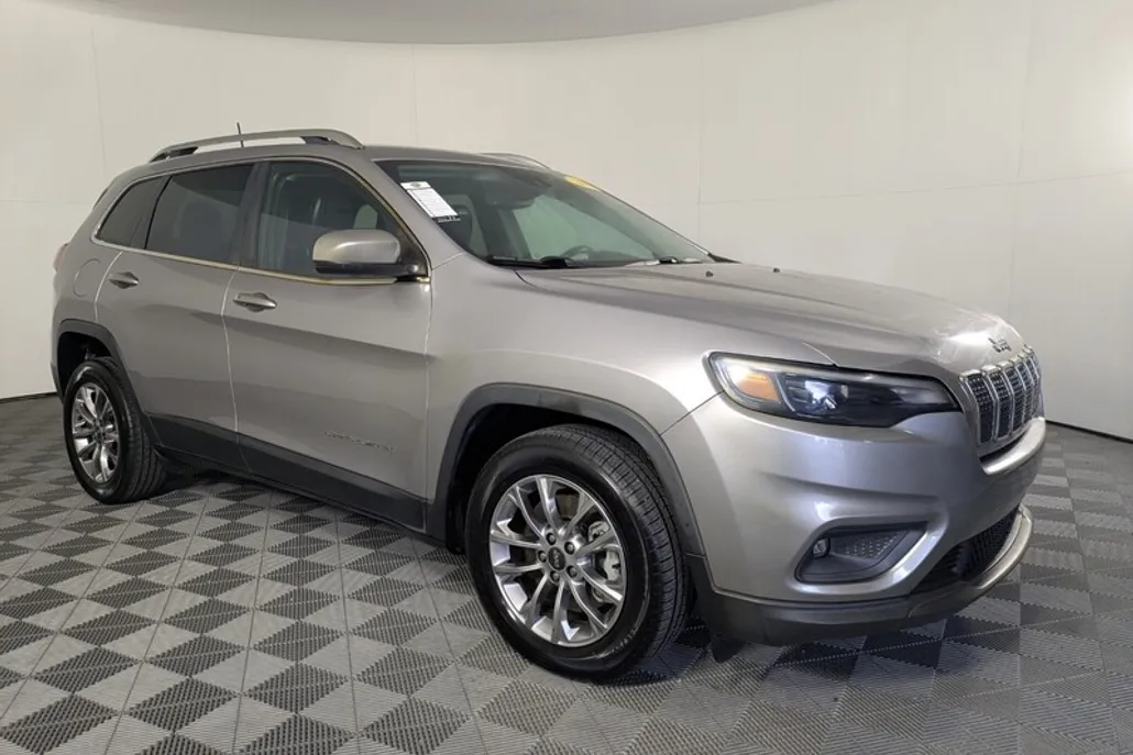 2021 Jeep Cherokee Latitude Lux photo 1