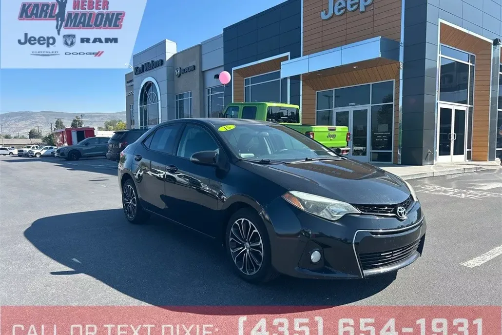 2015 Toyota Corolla L photo 1