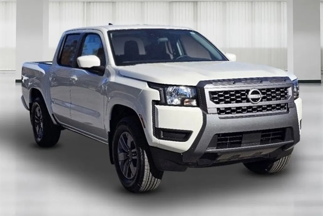2025 Nissan Frontier SV photo 1