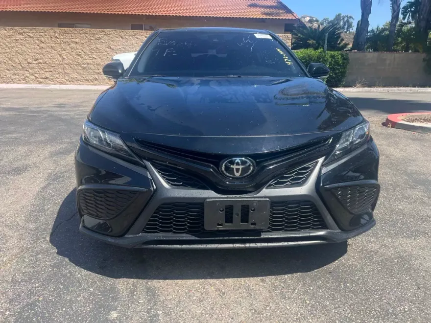 2024 Toyota Camry SE photo 1