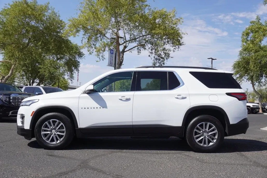 2023 Chevrolet Traverse Cloth photo 1
