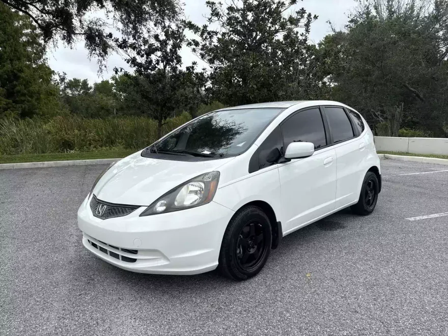 2013 Honda Fit Base photo 1